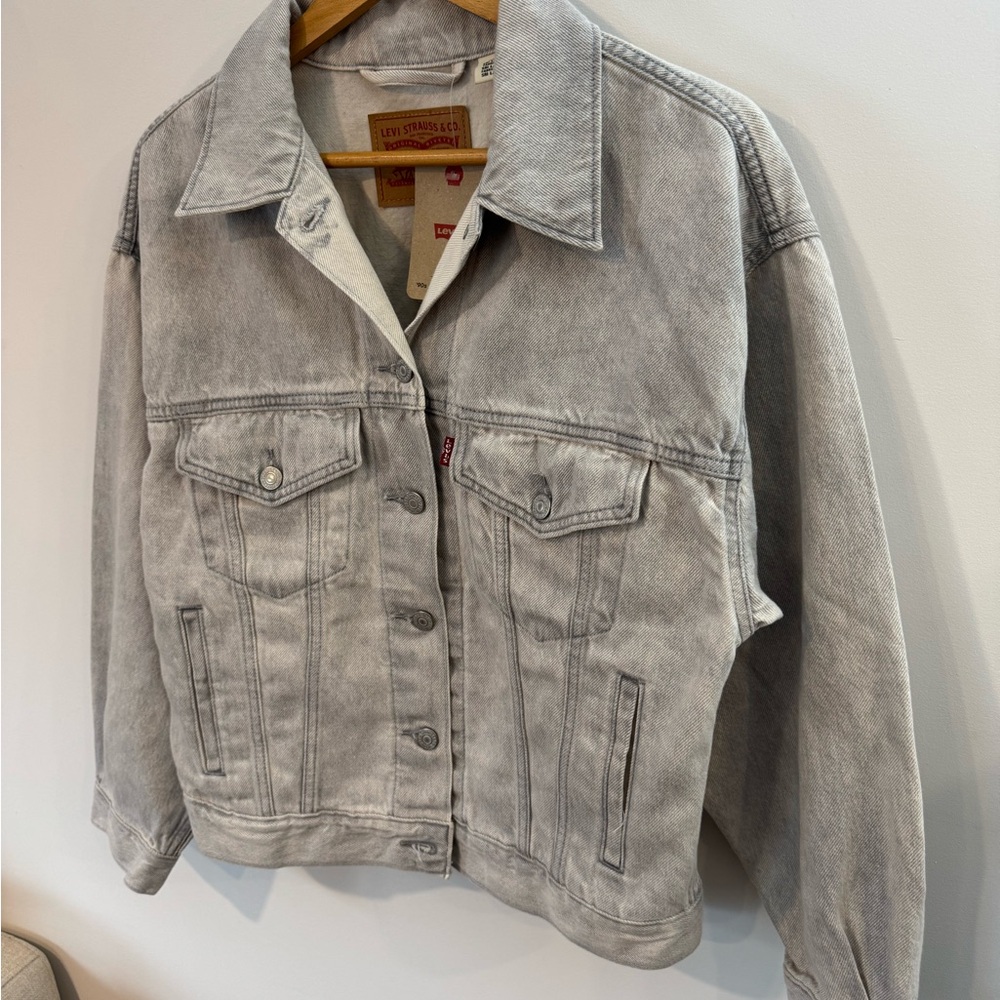 Levi’s 90s Trucker Jacket, Grey Wash Denim, Women’s XS, NWT - Picture 2 of 14